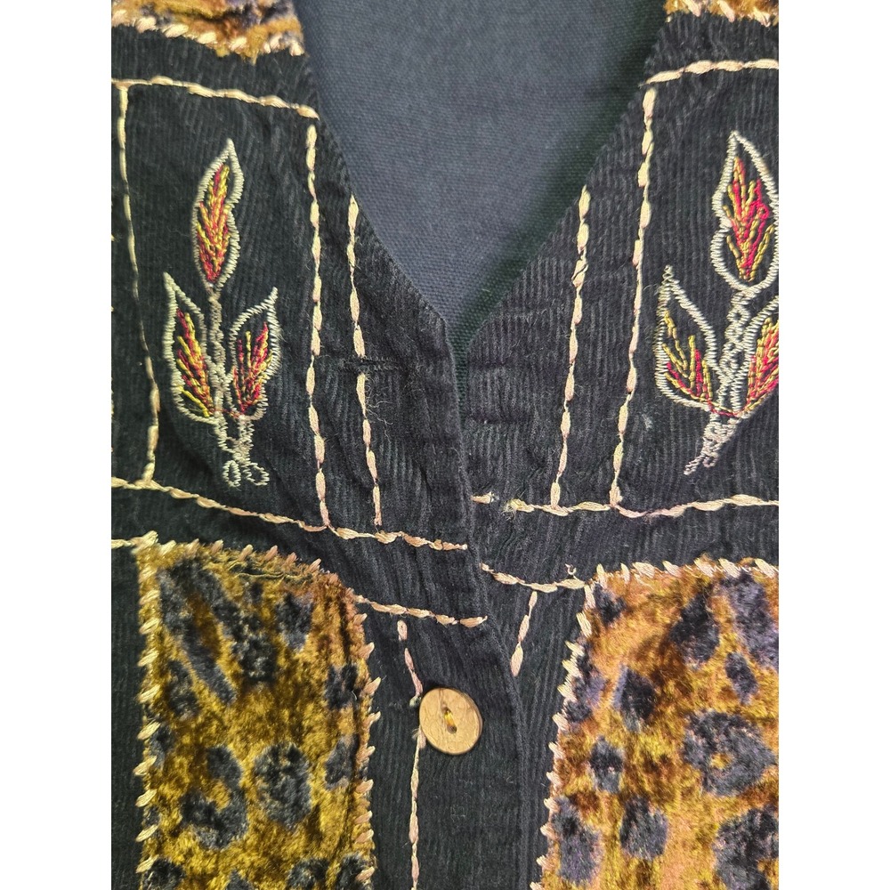 TanTrums Vintage Patchwork Embroidered Vest L Art Teacher Black Animal Print - Picture 5 of 10